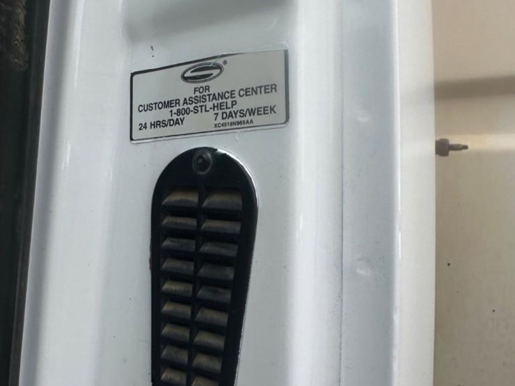 2007-sterling-l9000-4000-gallon-t/a-water-truck-image-39