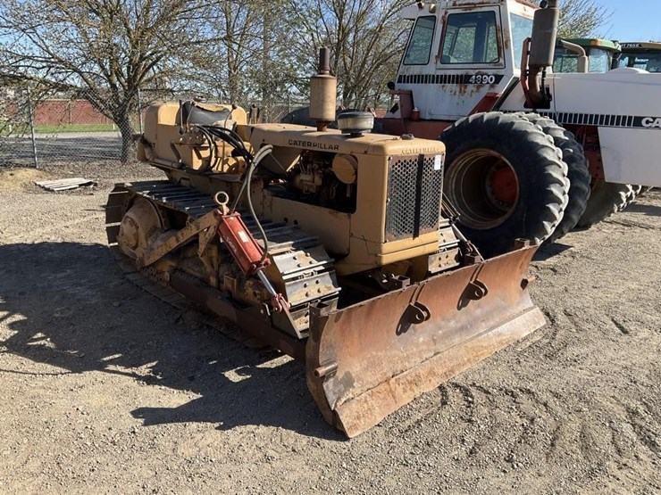 caterpillar-d4c-image-3