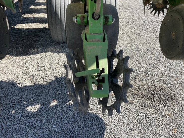 2004-john-deere-db90-image-73