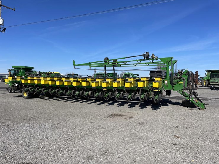 2004-john-deere-db90-image-9