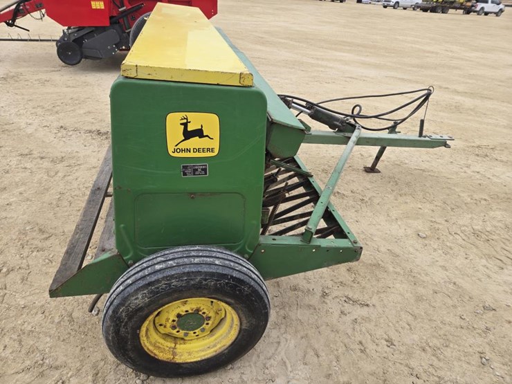 john-deere-8200-image-8