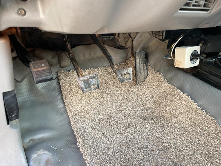 1997-chevrolet-3500-image-50