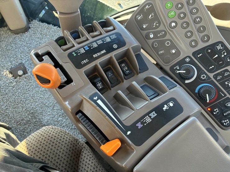 2013-john-deere-9510r-image-85