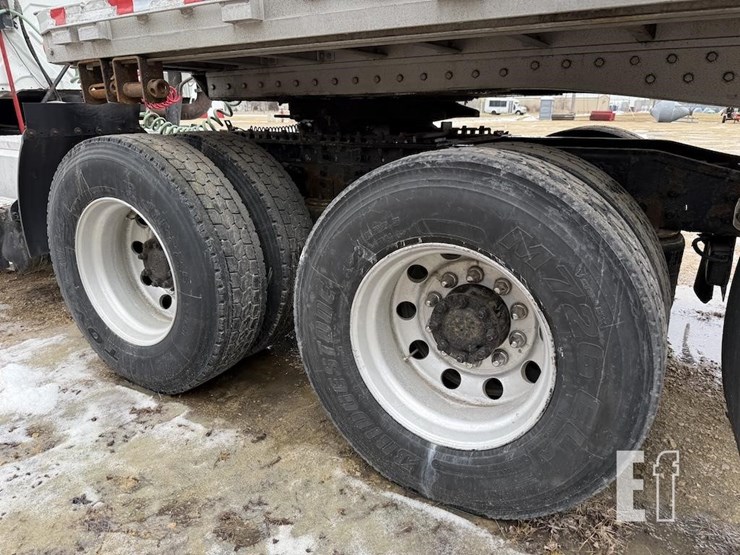 2010-international-prostar-image-10