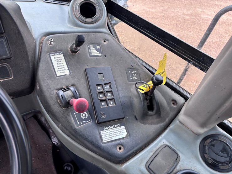 deere-400d-image-13