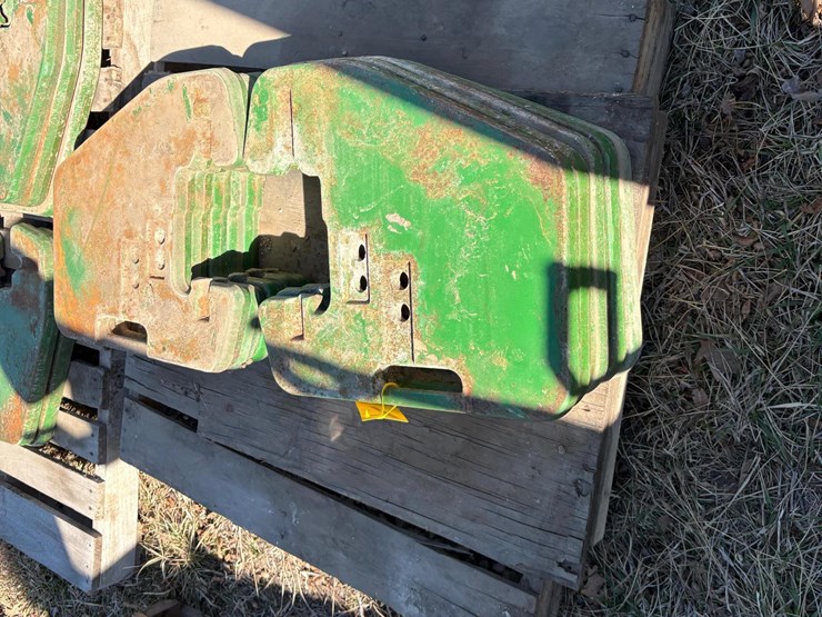john-deere-rr127764-suitcase-weights-image-4
