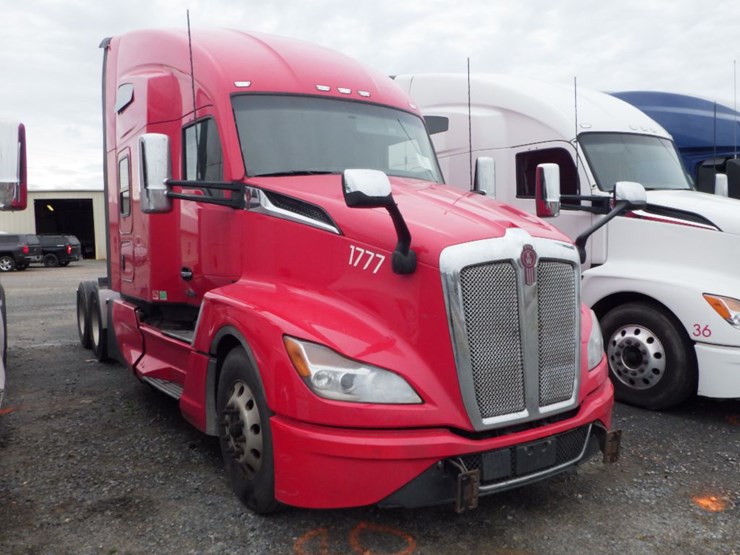 2022-kenworth-t680-image-3