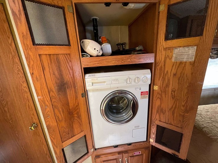 2000-holiday-rambler-"endeavor"-motorhome-(52,465-miles)-image-39