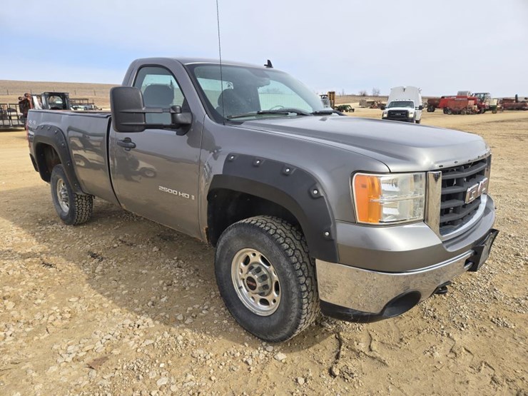 2008-gmc-sierra-2500-image-12