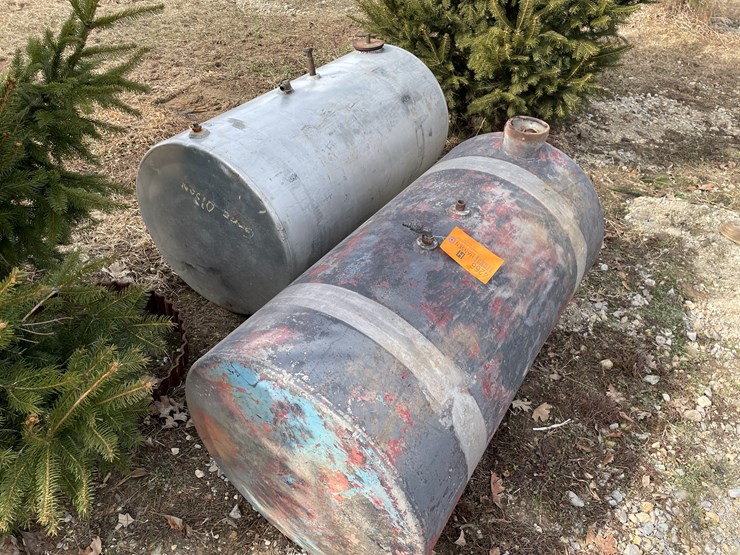 #4266-•-(2)-aluminum-fuel-tanks-image-4