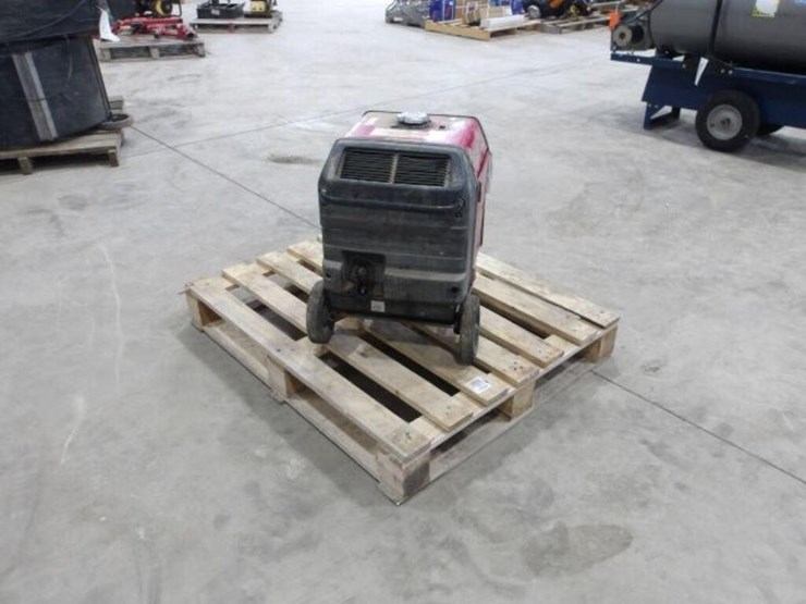 honda-eu3000is-image-1