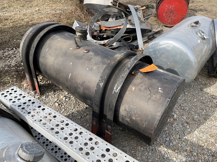 #4268-•-aluminum-fuel-tank-image-1