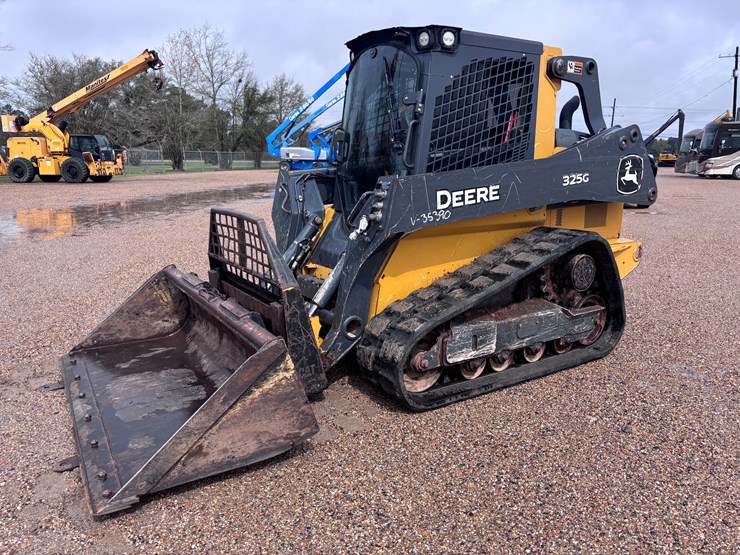 deere-325g-image-1