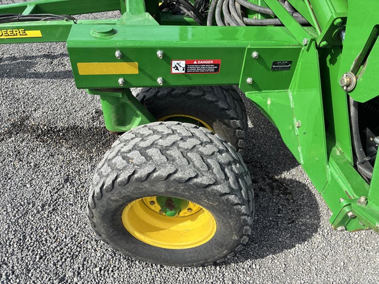 2005-john-deere-1690-image-65