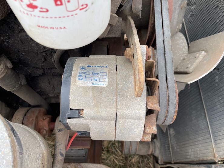 #4226-•-mack-midliner-6-cylinder-diesel-engine-image-14