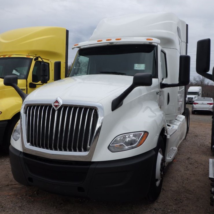 2020 INTERNATIONAL LT