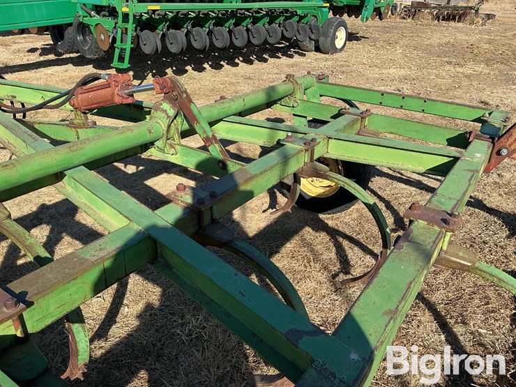 john-deere-100-image-20