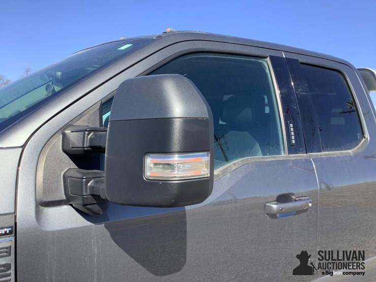 2023-ford-f250-lariat-image-16