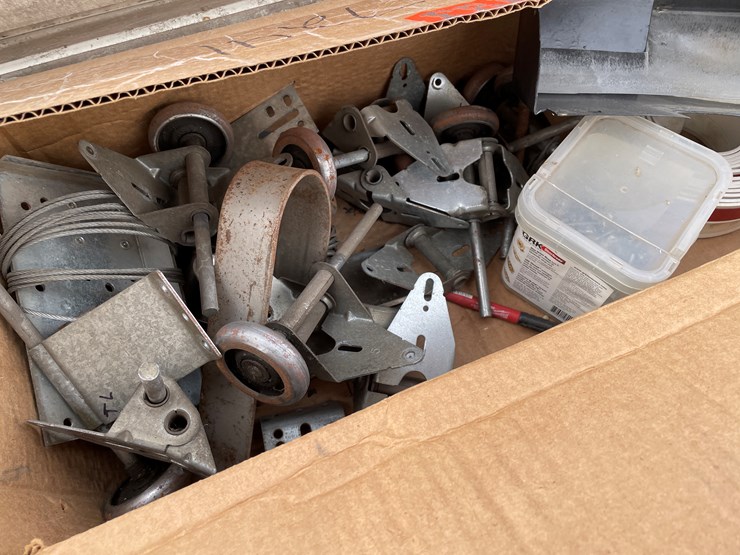 #4255-•-industrial-insulated-garage-door-image-8