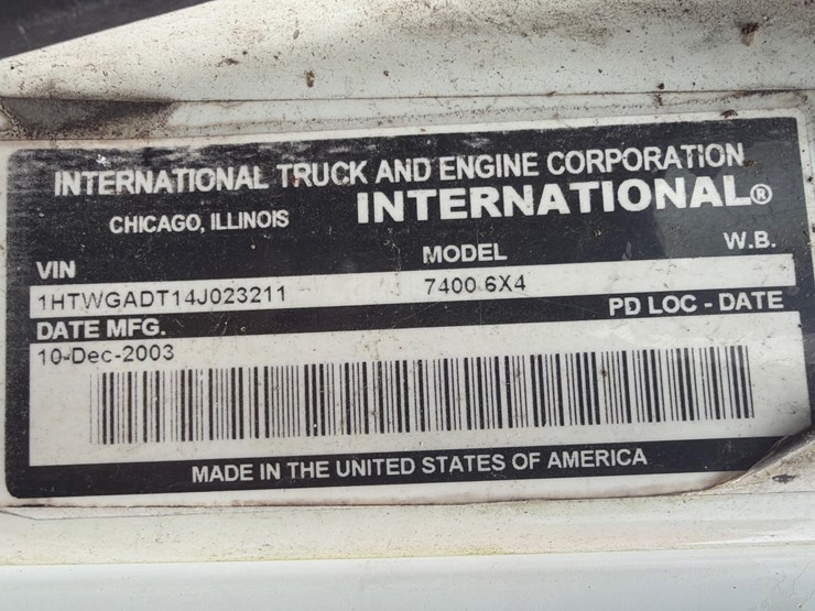 2004-international-7400-image-16
