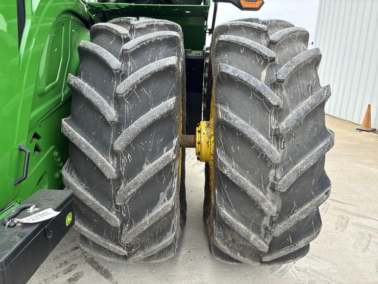 2025-john-deere-9r-590-image-49