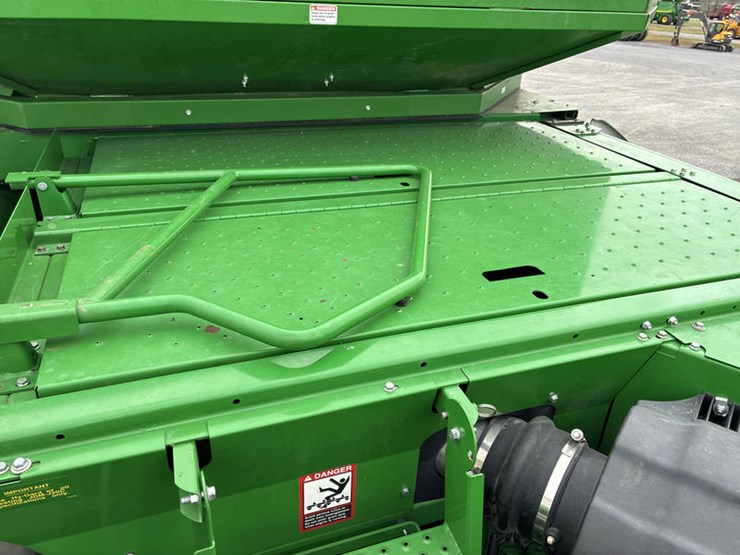 2012-john-deere-s680-image-90