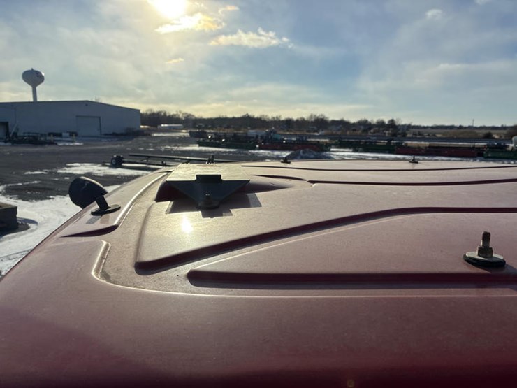 2011-case-ih-magnum-315-image-67