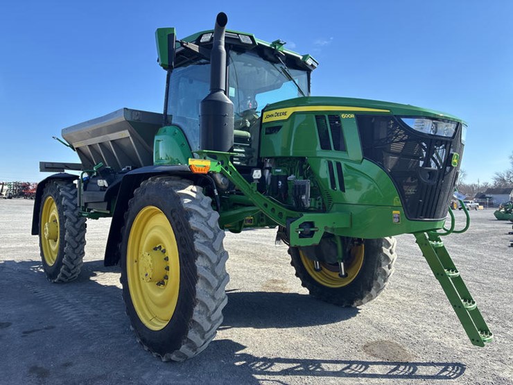 2022-john-deere-600r-image-7