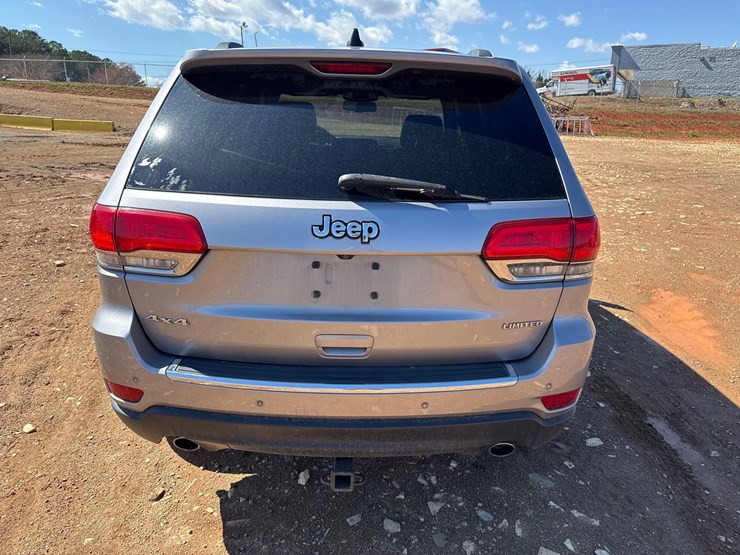 2015-jeep-grand-cherokee-image-4