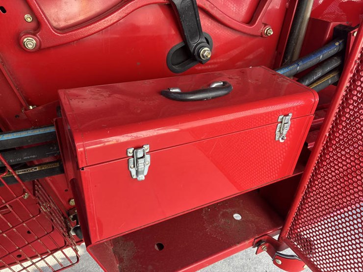 2008-case-ih-2588-image-60