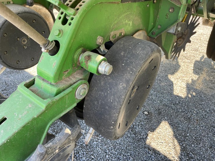 2004-john-deere-db90-image-39