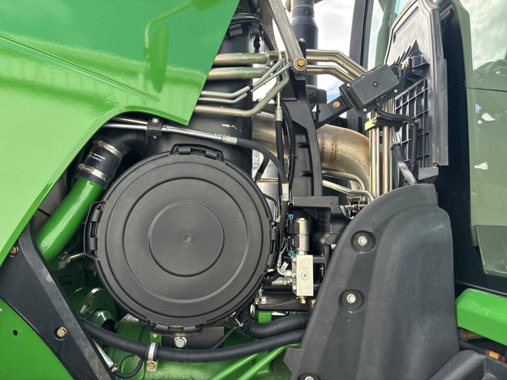 2013-john-deere-8335r-image-69