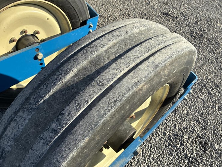 2010-kinze-3600-image-80