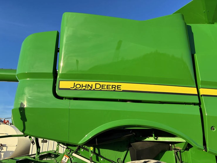 2021-john-deere-s770-image-11