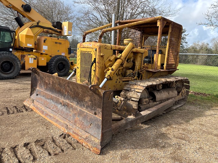 caterpillar-d5b-image-1