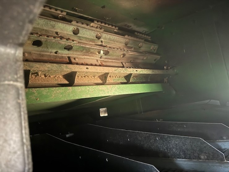 2014-john-deere-s680-image-29