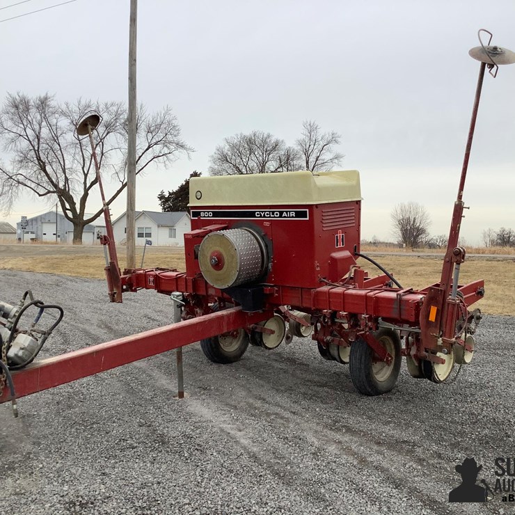 INTERNATIONAL 800 CYCLO AIR