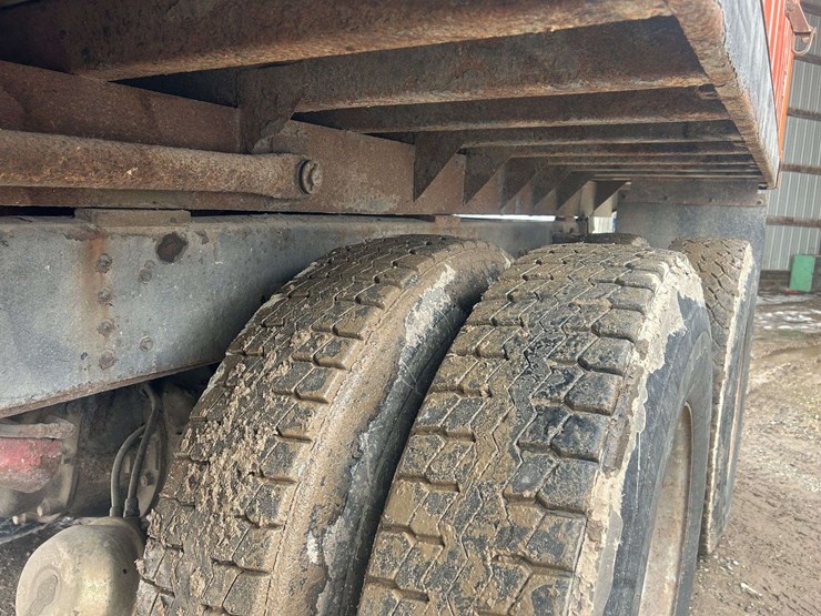 1991-chevy-kodiak-8500-tandem-grain-truck-with-18ft-bed-image-10