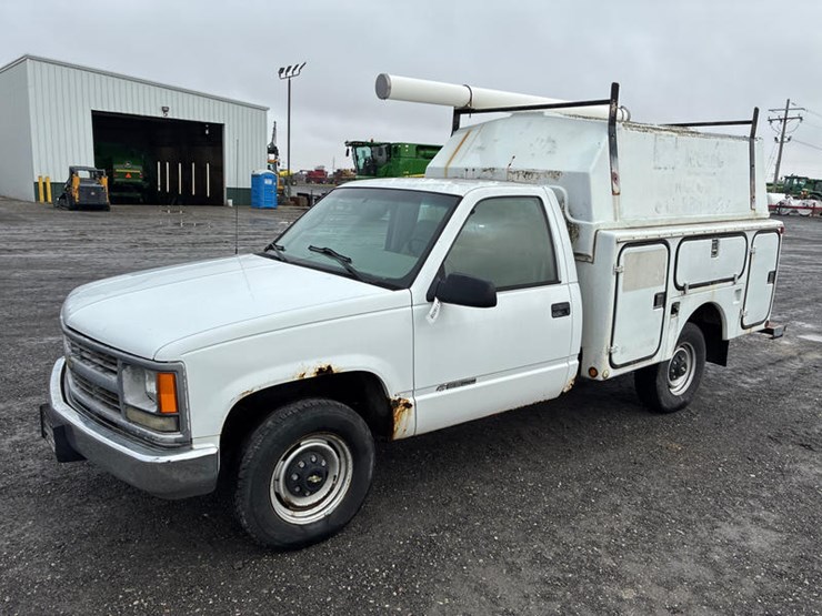 2000-chevrolet-2500-image-1