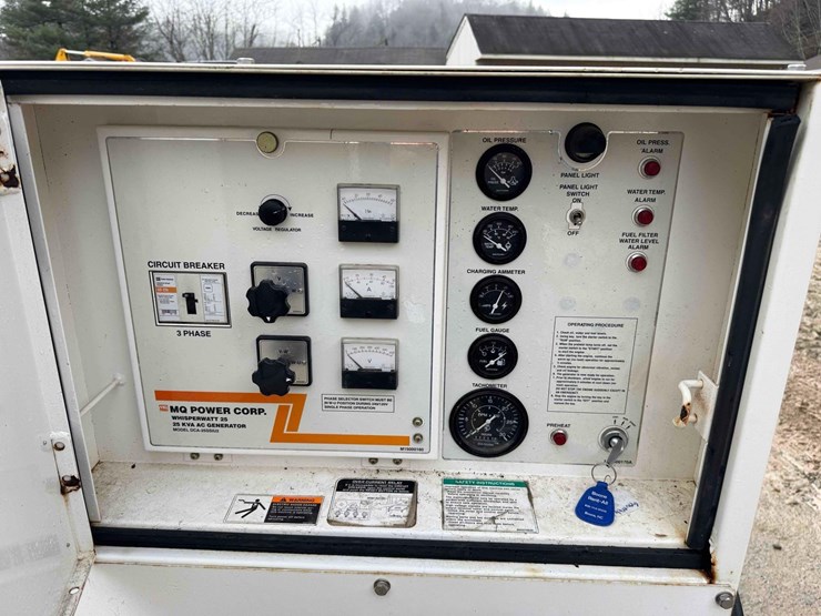 2006-multiquip-whisperwatt-dca-25ssiu2-diesel-powered-ac-generator-image-8