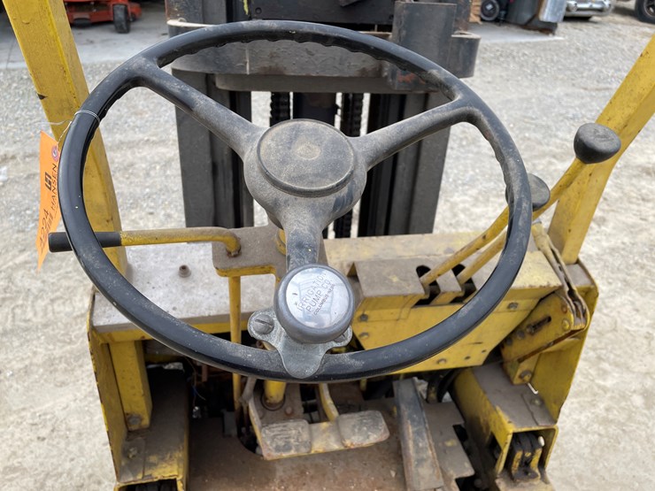 #4224-•-white-lp-forklift-image-13