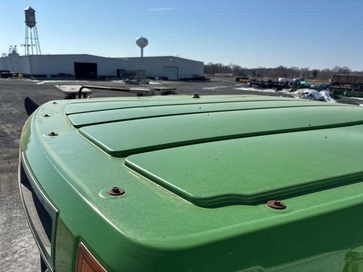 1995-john-deere-8300-image-63