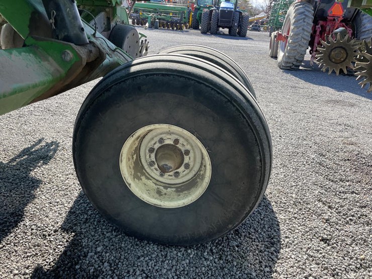 2004-john-deere-db90-image-57