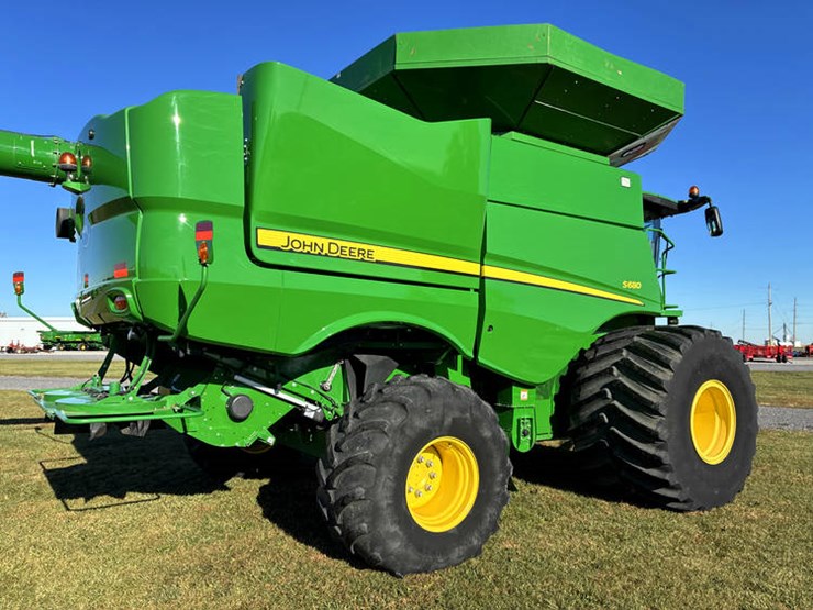 2017-john-deere-s680-image-4