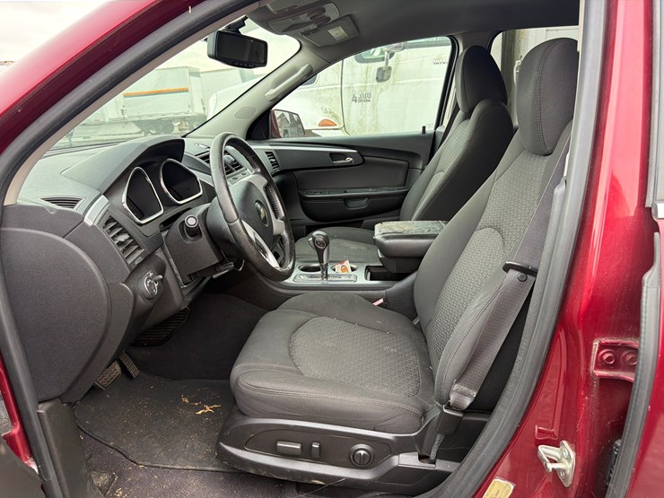 2010-chevrolet-traverse-image-6