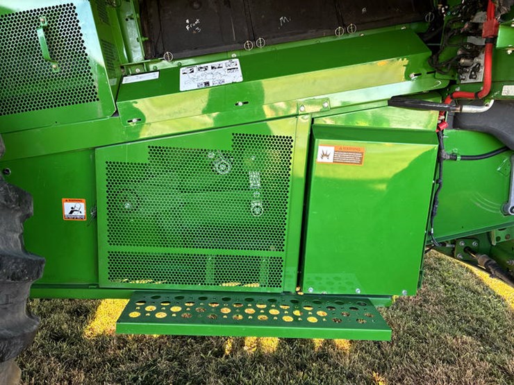 2017-john-deere-s680-image-57