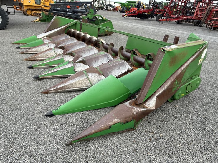 john-deere-843-image-1