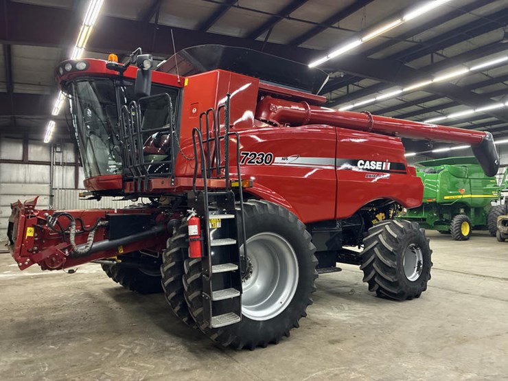 2012-case-ih-7230-image-10