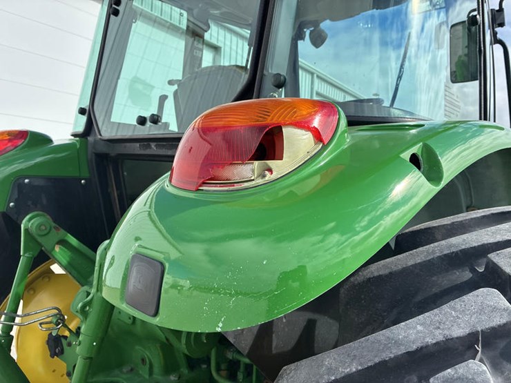 2009-john-deere-6115d-image-18