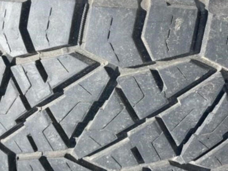 4--ridge-grappler-nitro-tires,-37x12.50r22lt,-image-3